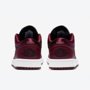 Air Jordan 1 low Dark Beetroot 3