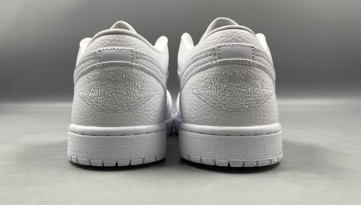 Air Jordan 1 low Triple White 3