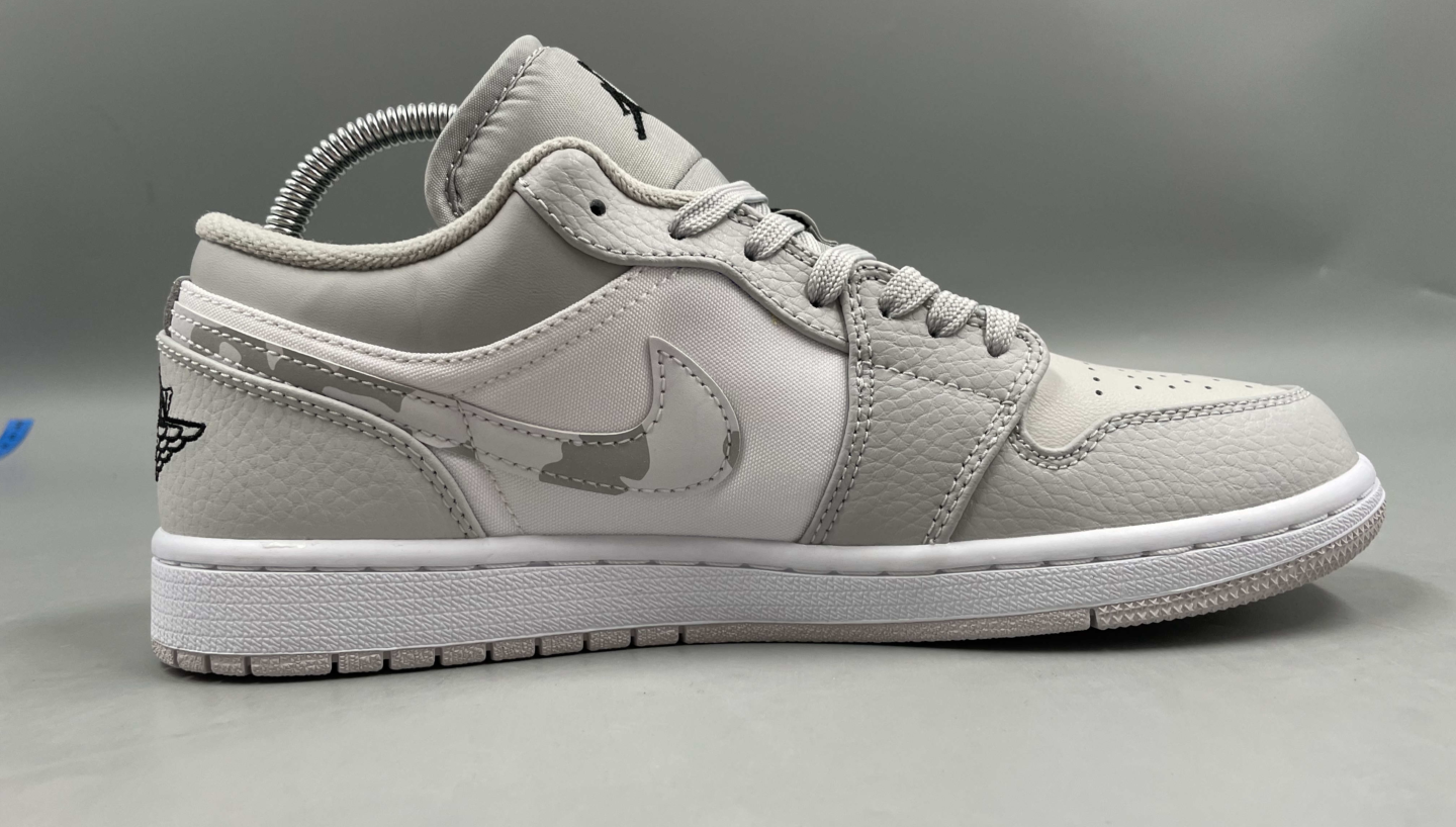 Air Jordan 1 low White Camo