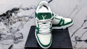 louis vuitton trainer green white demogram3