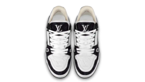 louis vuitton white black demogram4