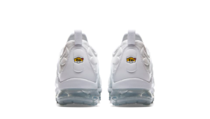 vapormax plus triple white5