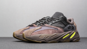 Adidas Yeezy Boost 700 Mauve2