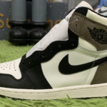 Jordan 1 Retro HighDark Mocha4