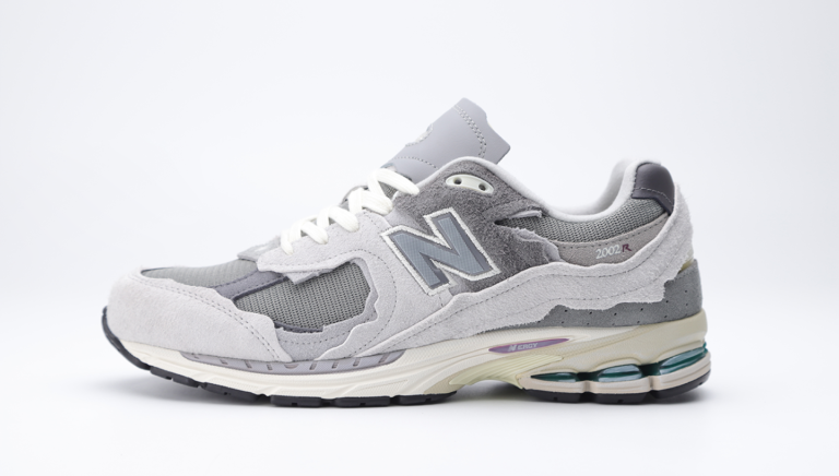 New Balance 2002R Clouds and Rain grey2