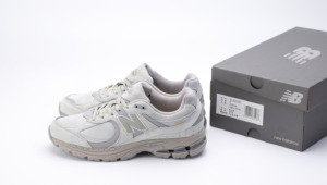 New Balance 2002R Stone Grey3